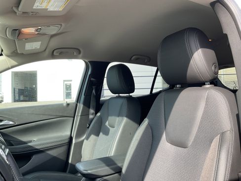 Used 2022 Buick Encore GX Select image 6