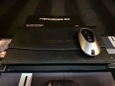 Used 2023 Mercedes-Benz EQS 580 4MATIC Sedan image 83