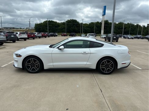 Used 2022 Ford Mustang Premium RWD image 20