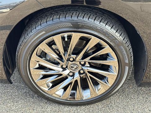 Certified 2025 Lexus ES 350 Luxury image 9