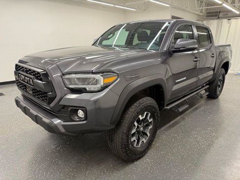 Certified 2023 Toyota Tacoma TRD Off-Road AWD/4WD image 6