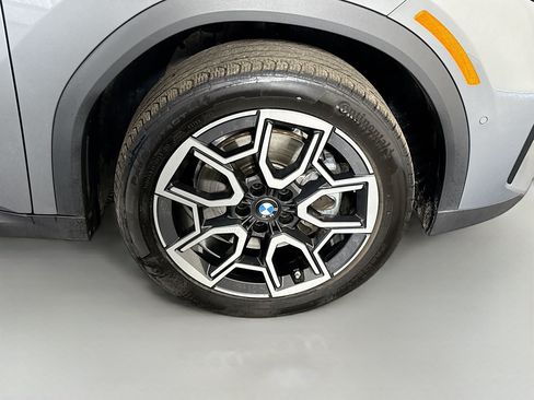 Used 2026 BMW X2 xDrive28i AWD/4WD image 32