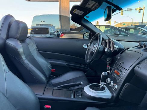 Used 2007 Nissan 350Z Touring RWD image 33