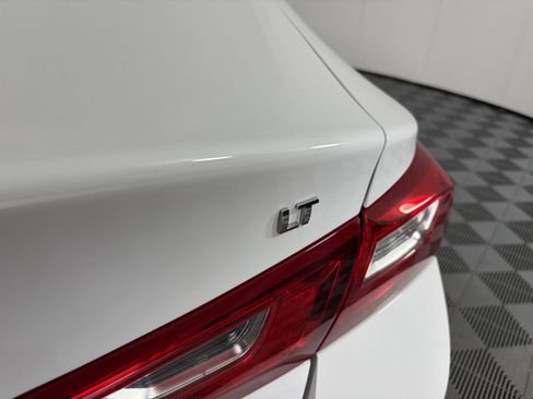Certified 2024 Chevrolet Malibu LT FWD image 13