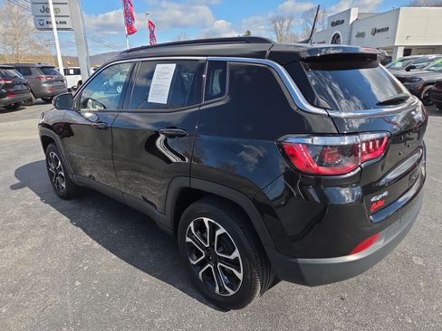 Certified 2022 Jeep Compass Limited AWD/4WD image 6