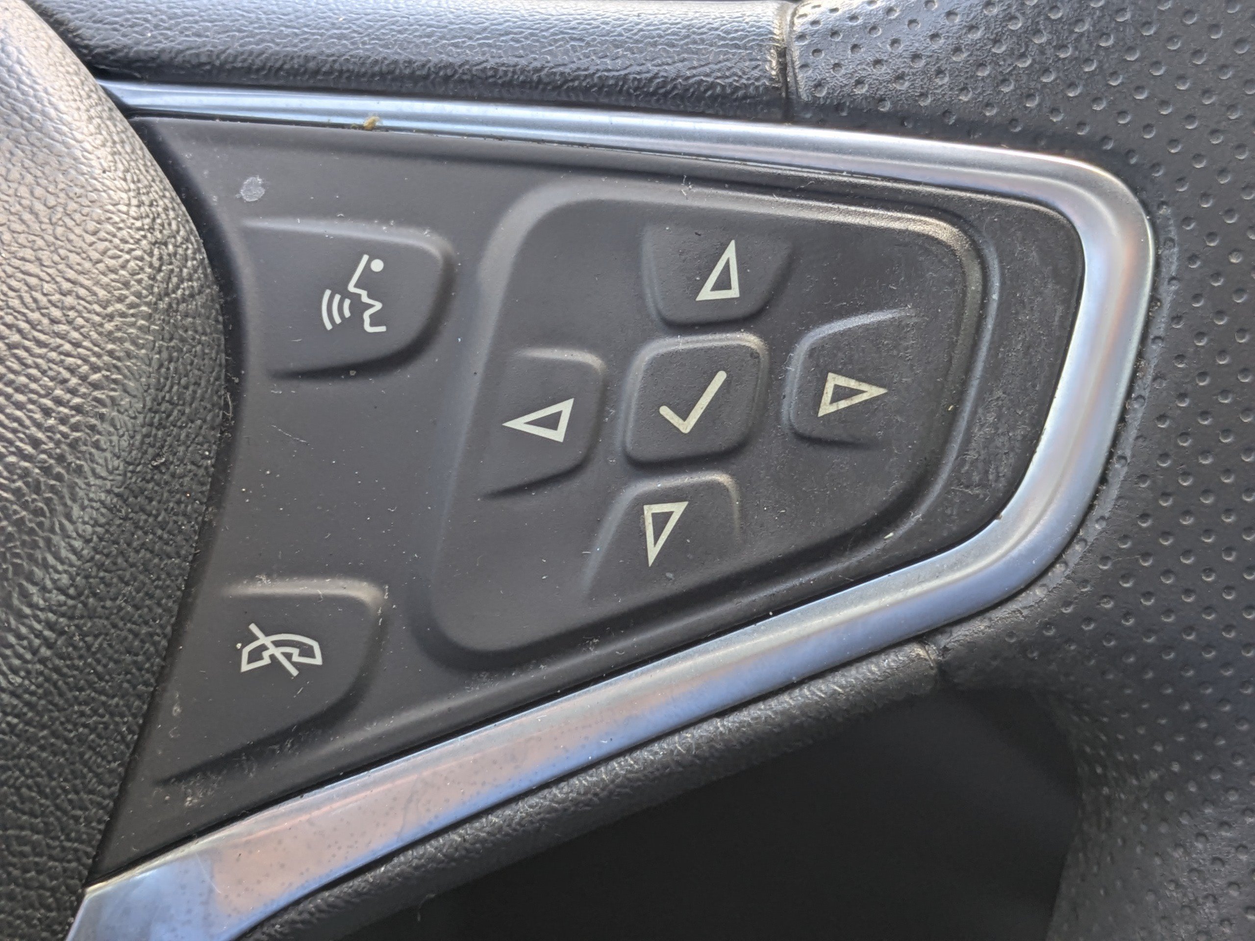 Used 2023 Chevrolet Malibu LS FWD image 22