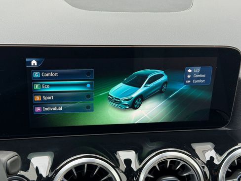New 2026 Mercedes-Benz GLA 250 GLA 250 image 27