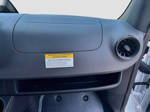 Used 2025 Mercedes-Benz Sprinter 2500 image 22