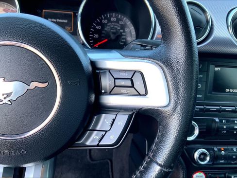 Used 2015 Ford Mustang GT RWD image 18