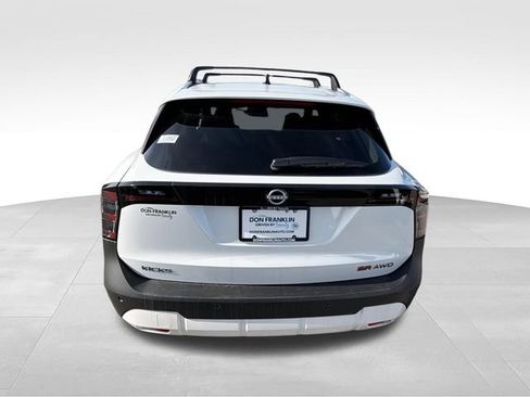 New 2026 Nissan Kicks SR w/ Cold Weather Package AWD/4WD image 7