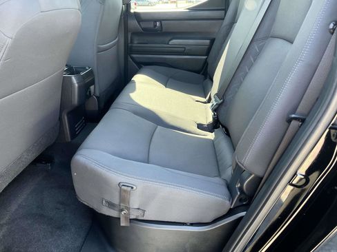 Used 2024 Toyota Tacoma SR AWD/4WD image 7