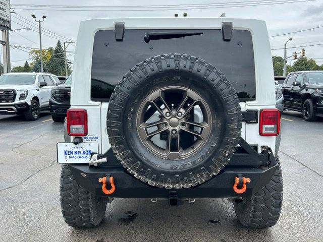 Used 2013 Jeep Wrangler Unlimited Sahara w/ Connectivity Group AWD/4WD image 8