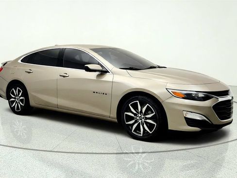 Used 2024 Chevrolet Malibu RS FWD image 3