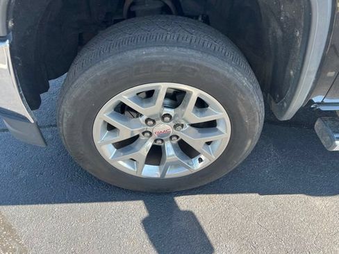 Used 2018 GMC Sierra 1500 SLT AWD/4WD image 17
