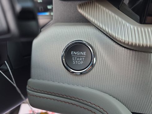 New 2026 Ford Explorer Active w/ Active Comfort Package RWD image 25