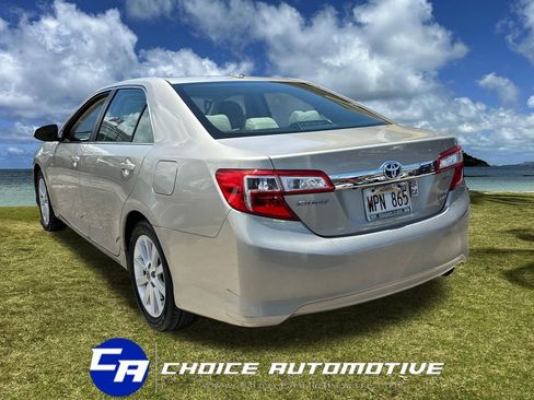 Used 2013 Toyota Camry XLE w/ Leather Pkg FWD image 5
