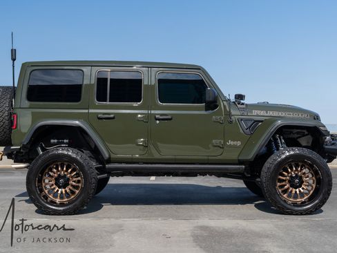 Used 2023 Jeep Wrangler Unlimited Rubicon 392 w/ Xtreme Recon 35" Tire Package image 7