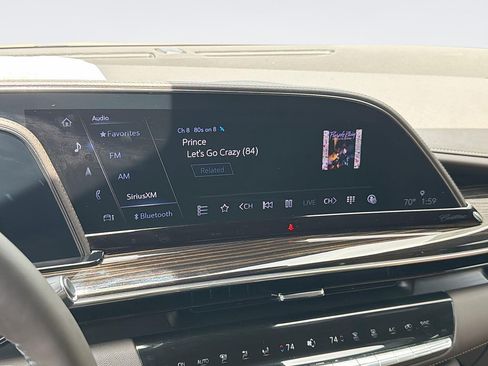 Used 2022 Cadillac Escalade ESV Sport w/ Touring Package AWD/4WD image 14