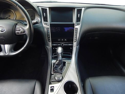 Used 2015 INFINITI Q50 Premium w/ Navigation Package RWD image 18