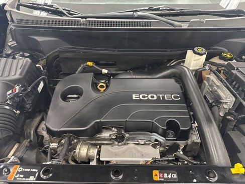 Used 2020 Chevrolet Equinox LT image 38