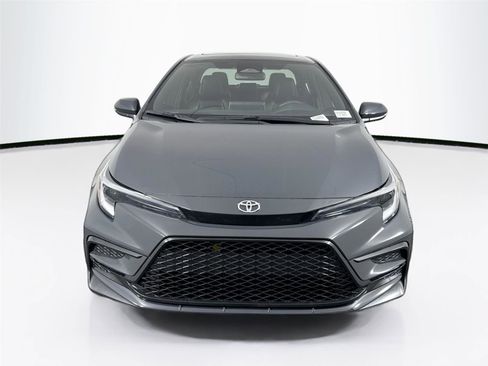 Used 2023 Toyota Corolla XSE image 3