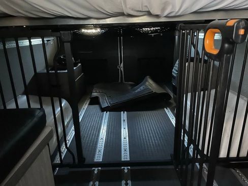 Used 2022 Mercedes-Benz Sprinter 3500 image 24