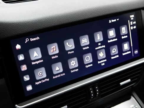 Certified 2023 Porsche Cayenne AWD/4WD image 15