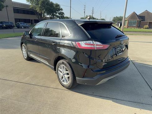 Used 2022 Ford Edge SEL AWD/4WD image 5