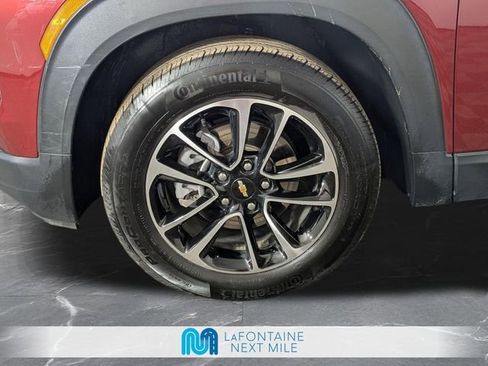 Used 2025 Chevrolet TrailBlazer LT FWD image 32