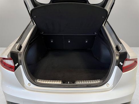 Used 2018 Kia Stinger GT image 13