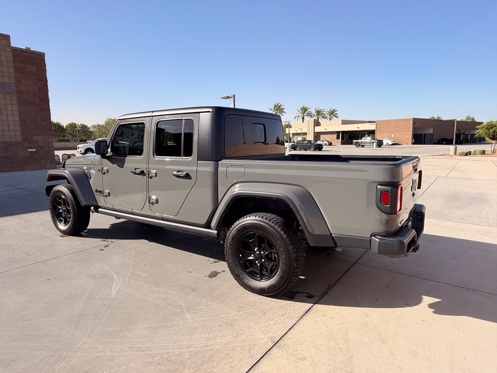 Used 2023 Jeep Gladiator Sport AWD/4WD image 9