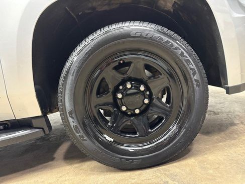 Used 2020 Chevrolet Tahoe 2WD image 39