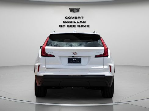 Used 2024 Cadillac XT4 Luxury w/ Cold Weather Package image 7