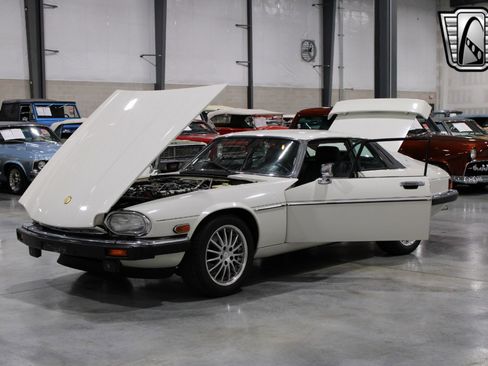 Used 1991 Jaguar XJS V12 Coupe image 16