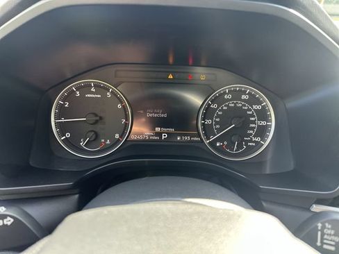 Used 2025 Mitsubishi Outlander SE AWD/4WD image 12