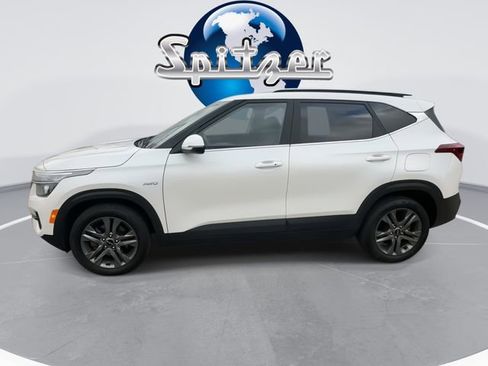 Used 2023 Kia Seltos S image 6