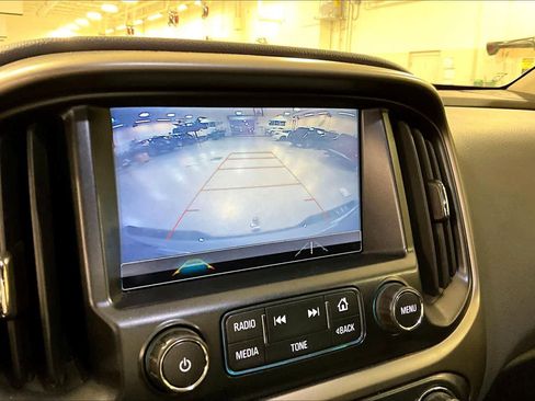 Used 2018 Chevrolet Colorado Z71 image 28