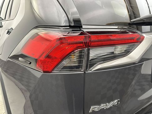 Used 2024 Toyota RAV4 XSE AWD/4WD image 19