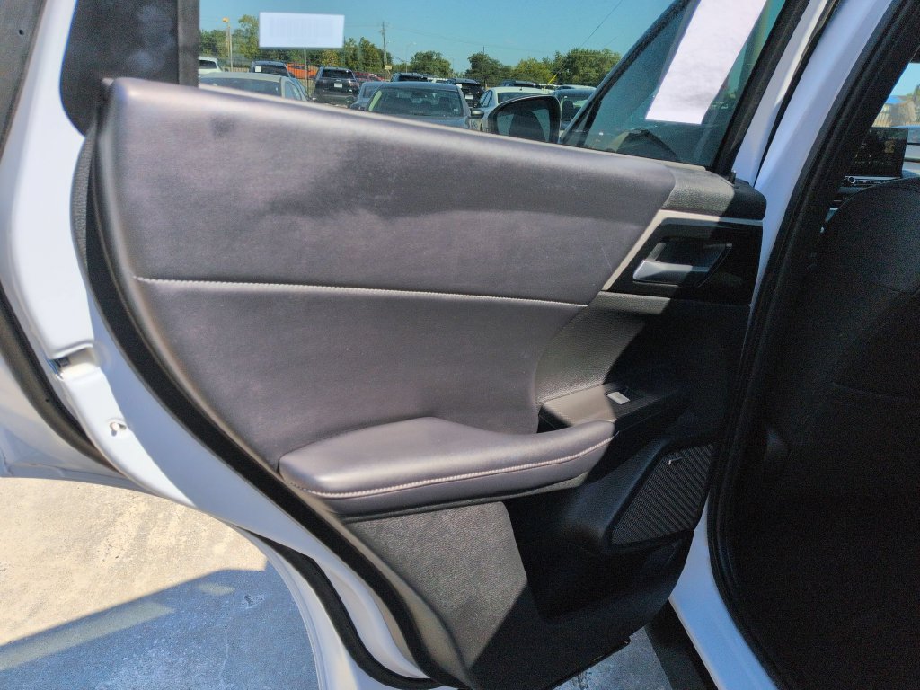 Used 2025 Mitsubishi Outlander SE AWD/4WD image 26