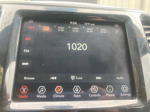Used 2020 Jeep Cherokee Limited AWD/4WD image 24