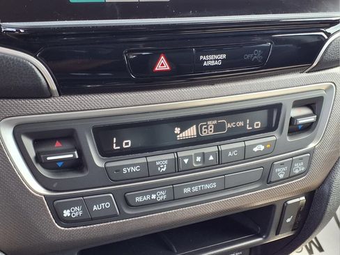 Used 2025 Honda Ridgeline RTL image 12