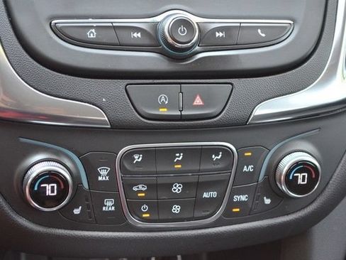 Used 2024 Chevrolet Equinox LT AWD/4WD image 32