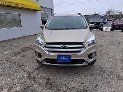 Certified 2018 Ford Escape SE image 2
