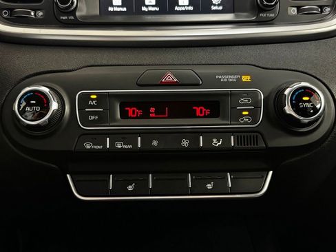 Used 2019 Kia Sorento FWD w/ LX Convenience Package image 19