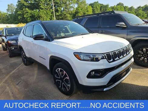 Used 2023 Jeep Compass Limited AWD/4WD image 3