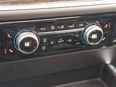 Used 2024 GMC Sierra 1500 Elevation w/ Elevation Premium Package image 17