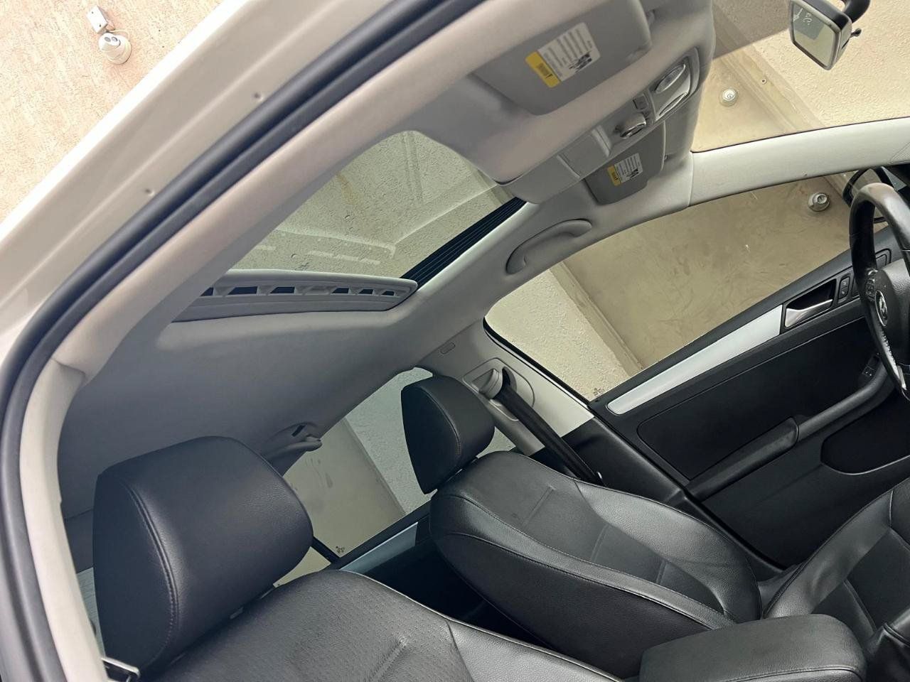 Used 2013 Volkswagen Jetta SE FWD image 12