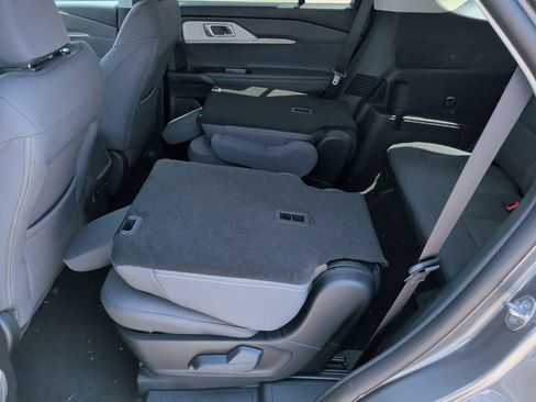 New 2026 Ford Explorer Active RWD image 36