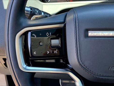 Used 2023 Land Rover Range Rover Velar R-Dynamic S image 24