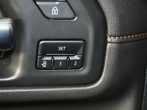 Used 2023 GMC Sierra 2500 AT4 w/ Driver Alert Package I image 39